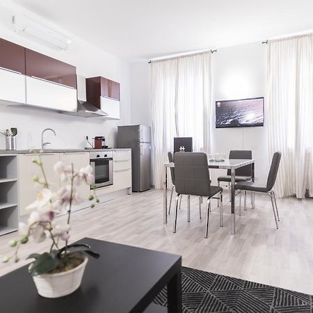 Hemeras Boutique Homes - City Center Design Flats Milano Exterior foto